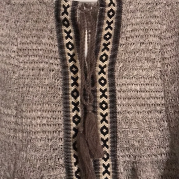 Sweater - Picture 2 of 5